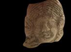 Oud-Grieks Terracotta Vrouwelijk hoofd. Spaanse
