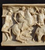 Relief, Caccia al cinghiale - 42 cm - Marbre de Carrara