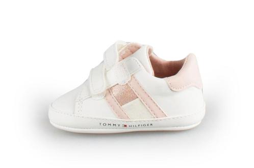 Tommy Hilfiger Sneakers in maat 18 Wit | 10% extra korting, Kinderen en Baby's, Kinderkleding | Schoenen en Sokken, Jongen of Meisje