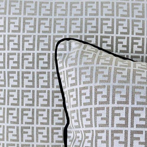 Fendi Casa - Coussin, Antiek en Kunst, Antiek | Tapijten, Tafelkleden en Textiel