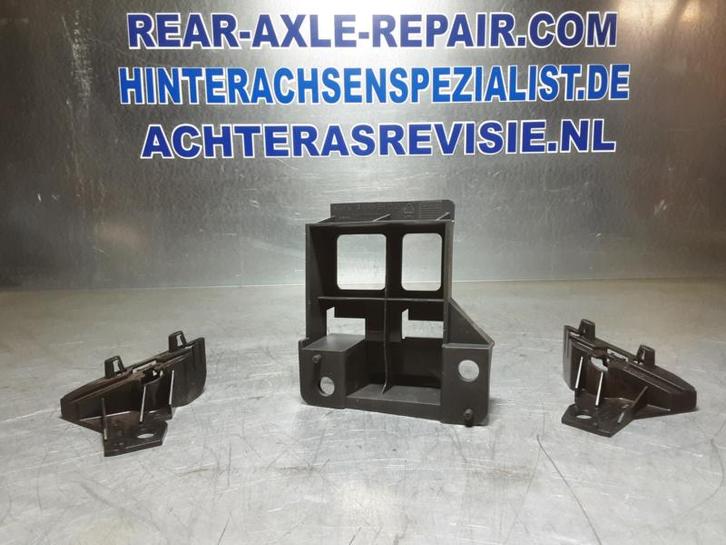 Mercedes Sprinter voorbumper beugelhouder links en rechts..., Autos : Pièces & Accessoires, Carrosserie & Tôlerie, Envoi