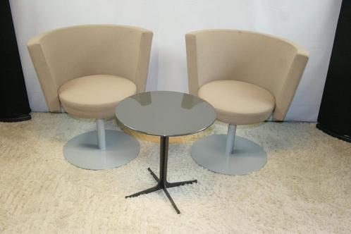 2x Enea Konic armchair + Minotti side table, Maison & Meubles, Fauteuils