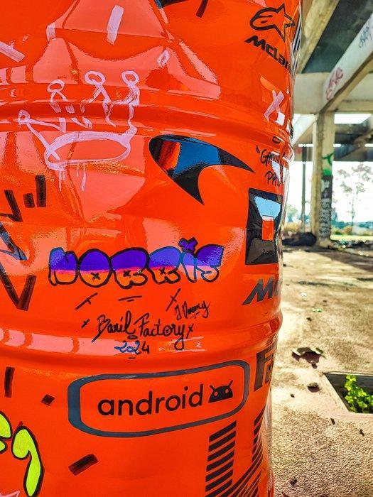 Baril Factory - Oeuvre Lando Norris, Antiek en Kunst, Kunst | Designobjecten