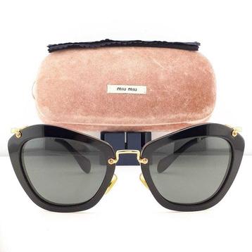 Miu Miu - Cat Eye Black with Gold Tone Temples - Lunettes de