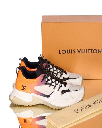 Louis Vuitton - Pulse - Sneakers - Maat: EU 42