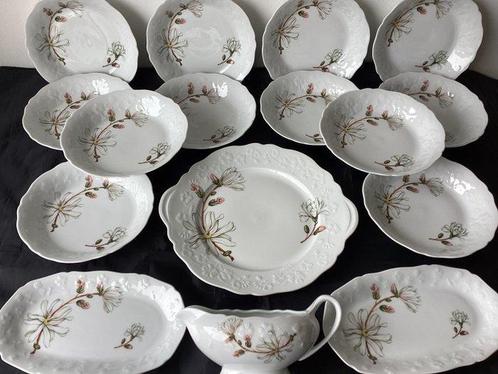 Porcelaine De Solange France , elegant servies voor, Antiek en Kunst, Antiek | Meubels | Tafels
