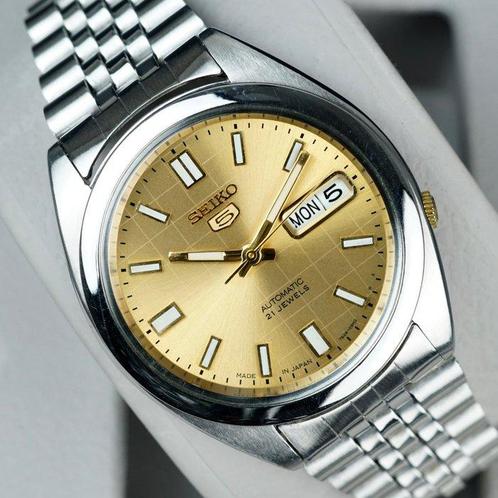 Seiko - Seiko 5 (Day Date) - Zonder Minimumprijs - SNKF69J1, Handtassen en Accessoires, Horloges | Antiek