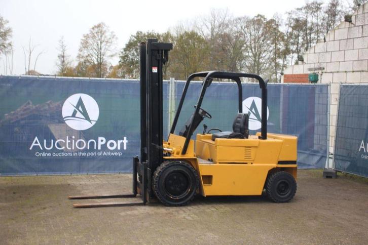 Veiling: Heftruck Caterpillar Diesel 3000kg, Zakelijke goederen, Machines en Bouw | Heftrucks en Intern transport, Ophalen