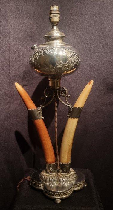 Hinks & sons - Lampe de table - Corne, Plaqué(e) argent, Antiek en Kunst, Curiosa en Brocante