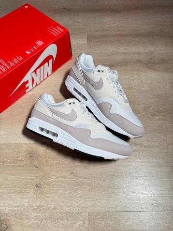 Nike - Sneakers - Maat: EU 47 - Nieuw met tags
