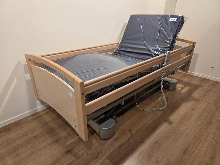 FMB Care Belvita Allova 163 #53B Elektrisch Hoog LAAG LAAG, Divers, Matériel Infirmier, Envoi