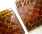 Schaakspel - Two Baltic amber chess sets  checkers - Amber, Antiquités & Art, Curiosités & Brocante