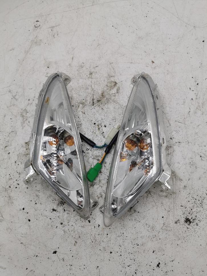 Sym Xpro / Orbit2 / knipperlicht / knipperlichten voor, Fietsen en Brommers, Brommeronderdelen | Scooters, Overige typen, Overige merken