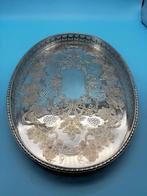 Antique Silver Plated Tray with Embossed Vine and Grape, Antiek en Kunst