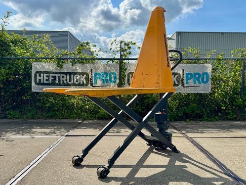 Jungheinrich AMX-10E (2014) manuele schaarlift MET VIDEO, Zakelijke goederen, Machines en Bouw | Heftrucks en Intern transport