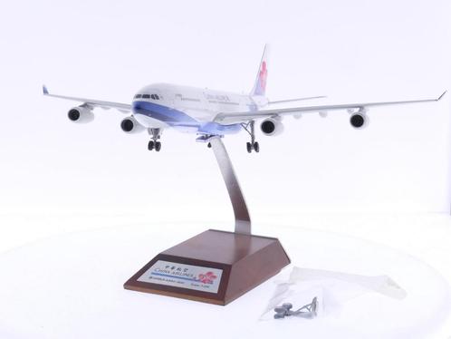 Schaal 1:200 JC Wings XX2664 China Airlines A340-313X Reg..., Hobby en Vrije tijd, Modelbouw | Vliegtuigen en Helikopters, Gebruikt