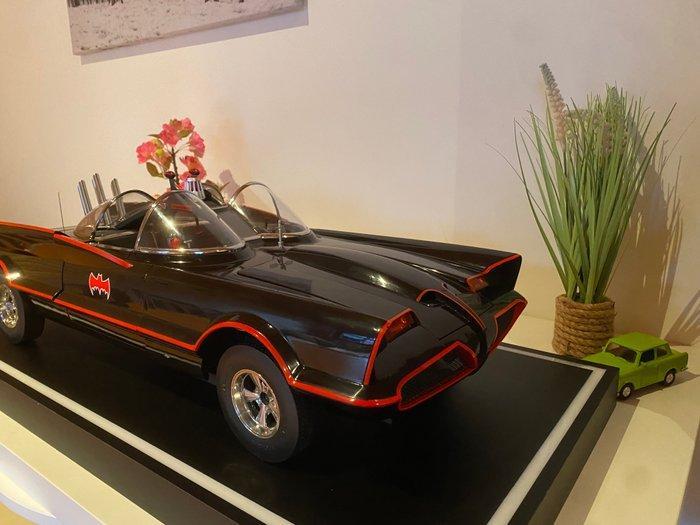 Fanhome 1:8 - Modelauto - Batmobile, Hobby & Loisirs créatifs, Voitures miniatures | 1:5 à 1:12