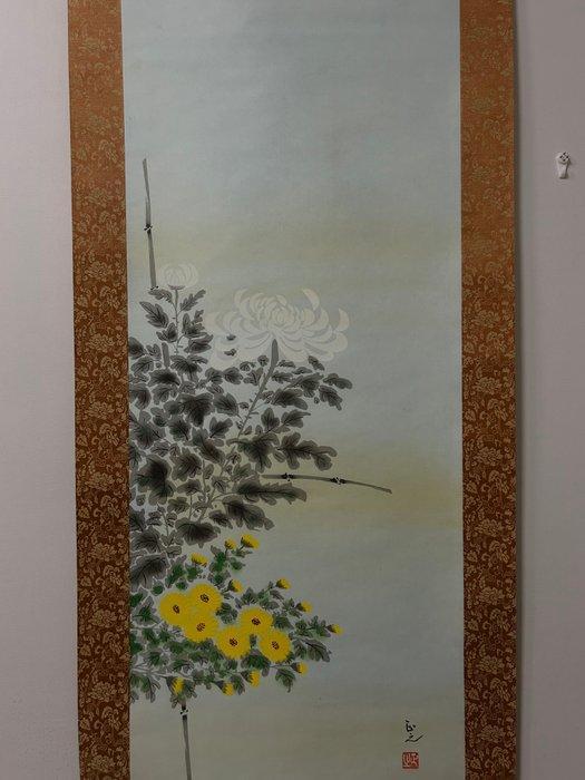 Prachtig bloemenschilderij van chrysanten. - Zijde -, Antiek en Kunst, Antiek | Overige Antiek