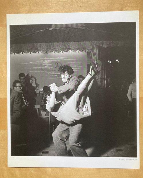Robert Doisneau - Au Saint-Yves, Saint-Germain-des-Prés., Antiek en Kunst, Kunst | Schilderijen | Modern