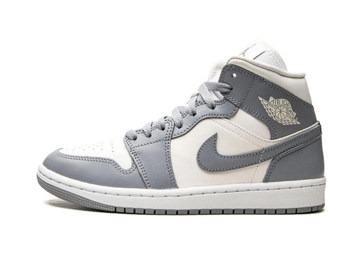Air Jordan 1 Mid Stealth - Maat 38 EU, Kleding | Heren, Schoenen, Ophalen of Verzenden