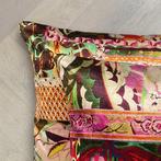 GP & J Baker - Set of 2 new pillows made of GP & J Baker RIO