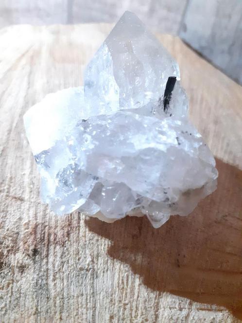 Natural cluster of Quartz included with black tourmaline, fe, Collections, Minéraux & Fossiles, Envoi