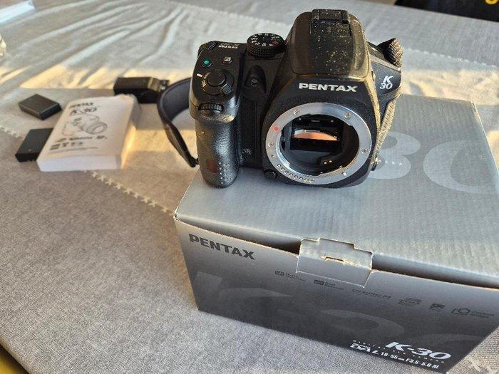Pentax K-30 + Tamron 18-200 Digitale camera, Audio, Tv en Foto, Fotocamera's Digitaal