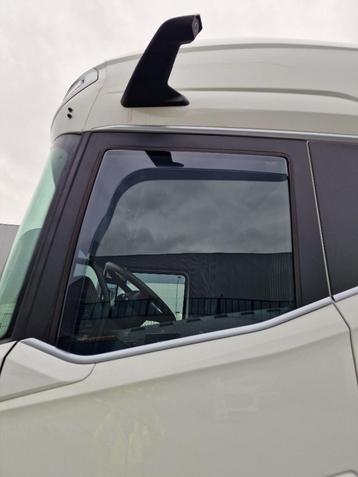 Zijwindschermen fenders visors raamspoilers shields pasvorm beschikbaar voor biedingen