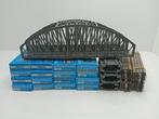 Märklin H0 - Bruggen (48) - Plasticen bruggen voor M-sporen, Nieuw