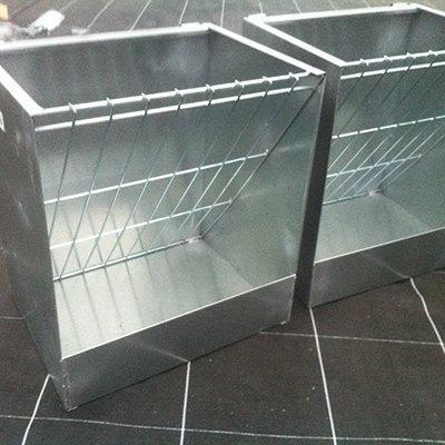 ophangbare hooiruif met voerbak, Dieren en Toebehoren, Overige Dieren-accessoires, Nieuw