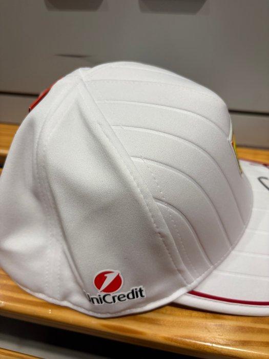 Ferrari - Formula 1 - Lewis Hamilton - Honkbalpet, Verzamelen, Automerken, Motoren en Formule 1