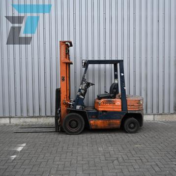 Toyota 02-5FDF25 Diesel Heftruck beschikbaar voor biedingen