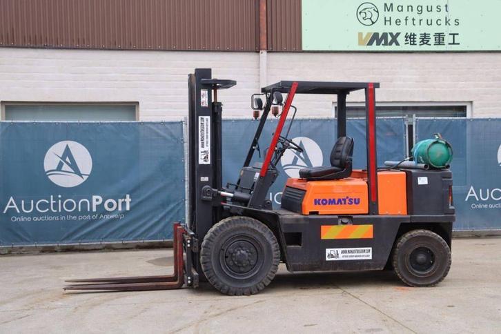 Veiling: Heftruck Komatsu V045L233 LPG, Articles professionnels, Machines & Construction | Chariots élévateurs & Transport interne