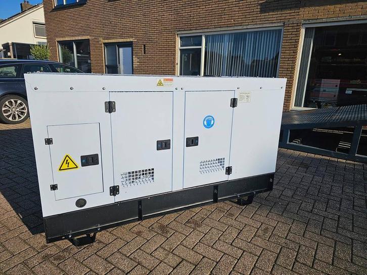 Veiling: Generator Bauer GFS-24 Diesel 24kVA, Zakelijke goederen, Machines en Bouw | Aggregaten, Ophalen