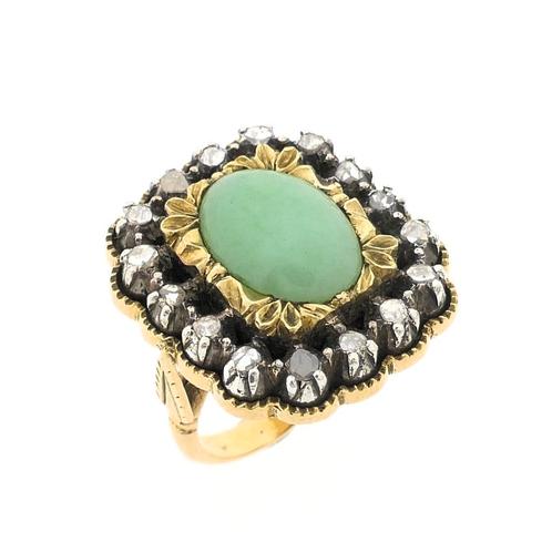 18 Krt. Gouden Victoriaanse ring met jade en roos geslepe..., Handtassen en Accessoires, Ringen, Dame, Met edelsteen, Overige kleuren