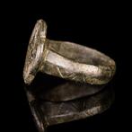 Middeleeuwen, kruisvaardersperiode Bronzen ring (Zonder, Antiek en Kunst