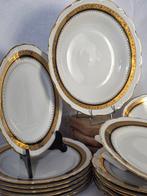 Porcelaine de France à la couronne Royale - Arabesques et