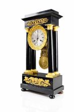 Pendule portique - Etablissement Petit Biedermeier - Bronze