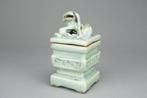 Foo Lion Censer - Porselein - Longquan Celadon - China -