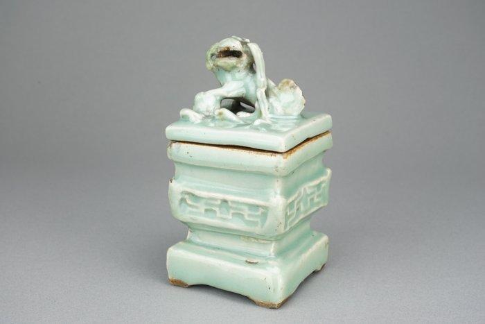 Foo Lion Censer - Porselein - Longquan Celadon - China -, Antiek en Kunst, Antiek | Overige Antiek
