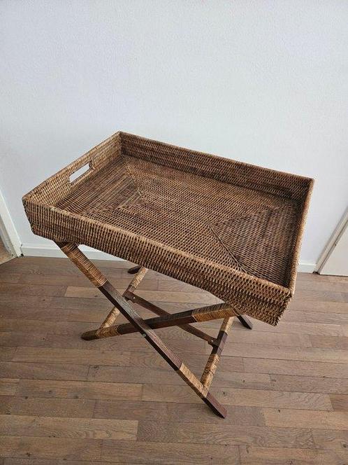 Dienblad - Rattan - Sta dienblad., Antiek en Kunst, Curiosa en Brocante
