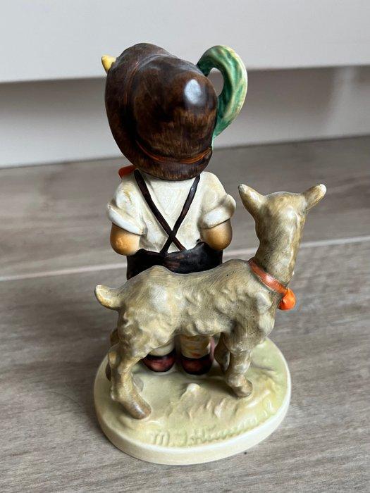 Hummel - Beeldje - Hummel beeldje genaamd “ Little Goat, Antiek en Kunst, Curiosa en Brocante