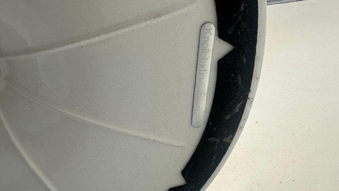 Knoll - Eero Saarinen - Stoel (2) - Tulpstoel - Glasvezel,, Antiek en Kunst, Kunst | Designobjecten