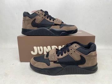 Air Jordan - Nike x Travis Scott - Sneakers - Maat: EU 41 -