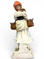 Beeldje - Large 50cm Young Woman with Baskets - Biscuit