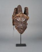 Masker mbuya - Pende - DR Congo