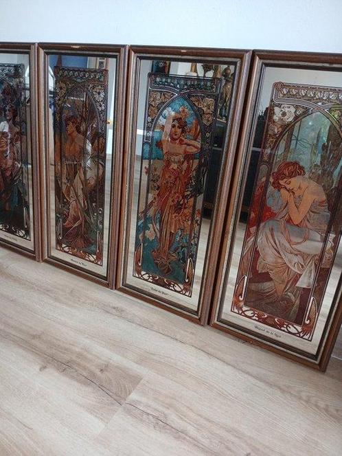 Wandspiegel (4)  - Glas, Hout - Na Alphonse Mucha, Antiek en Kunst, Curiosa en Brocante