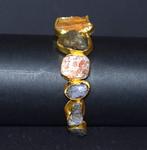 Manchetarmband Lithotherapie met meerdere ruwe stenen in