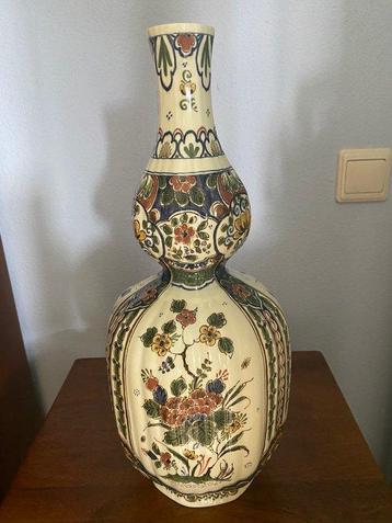 De Porceleyne Fles, Delft - Vase en forme de bouteille -