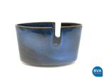 Online Veiling: Zaalberg - Blauw geglazuurde ovale vaas|